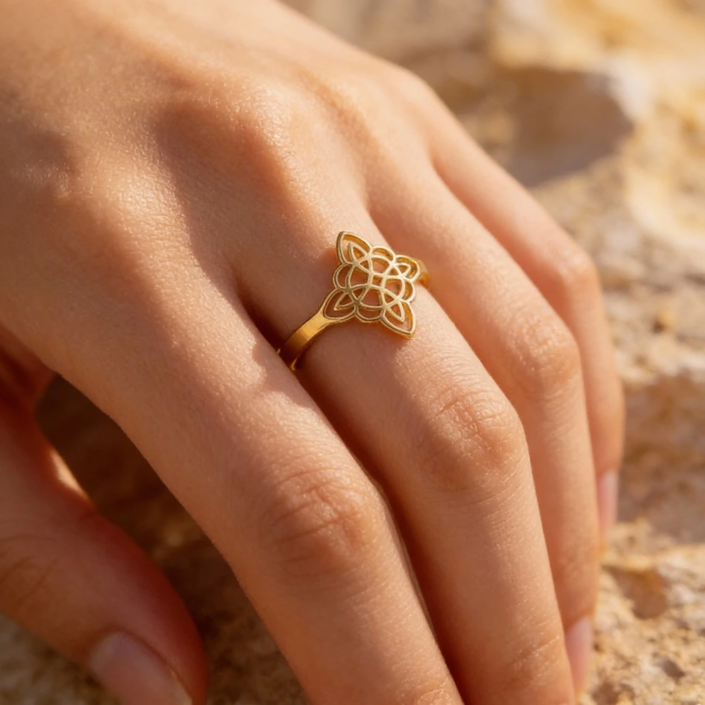 Witch's Knot Protection Ring