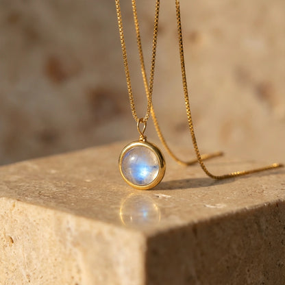 Aura Shield Labradorite Necklace