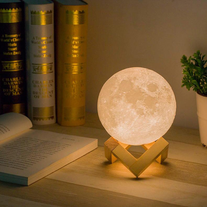 Enchanted Moon Lamp "Luna"
